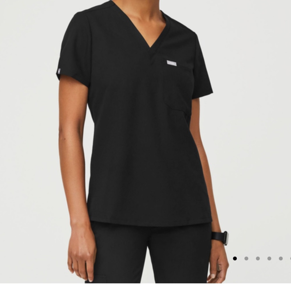 Figs black Catarina one pocket scrub top